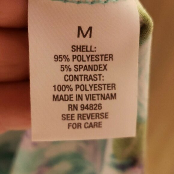 Roz & Ali Tropical Floral Sleeveless Flowy Blouse - Picture 7 of 7